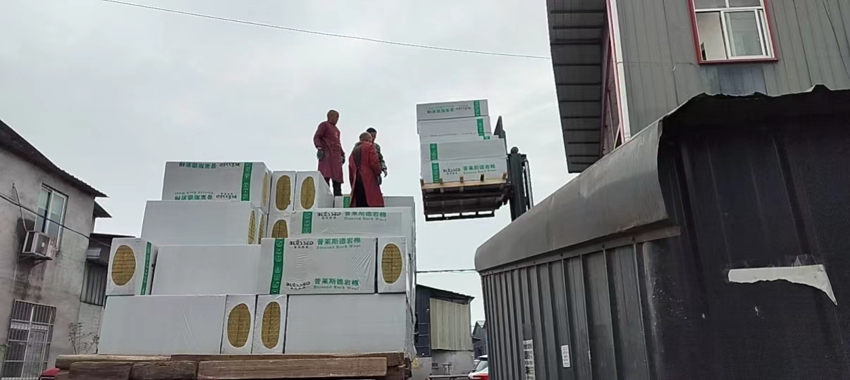 四川外墙保温装饰一体板 四川外墙保温装饰一体板